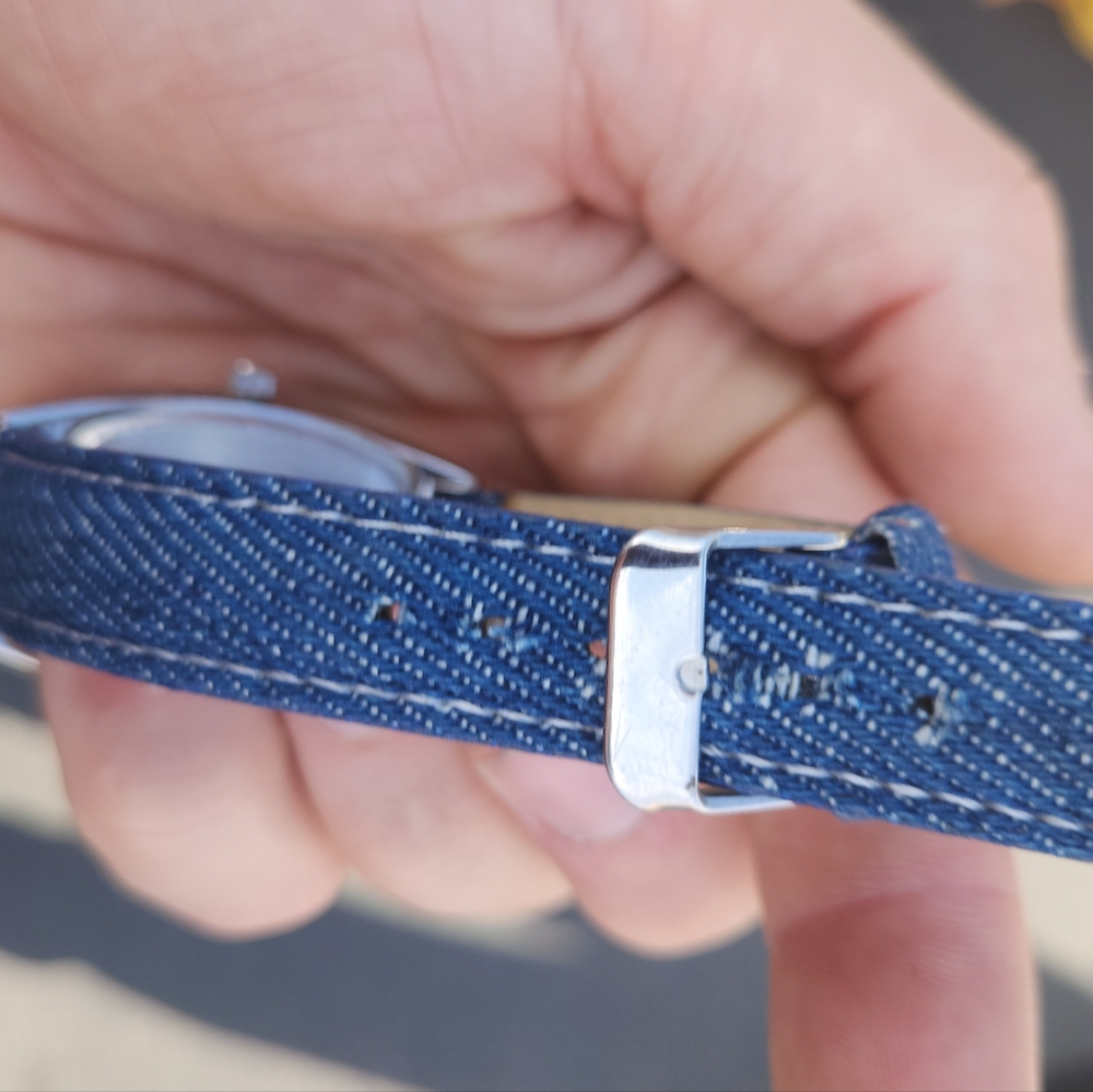 Vintage Cool Rectangular Geneva Quartz Watch For … - image 3